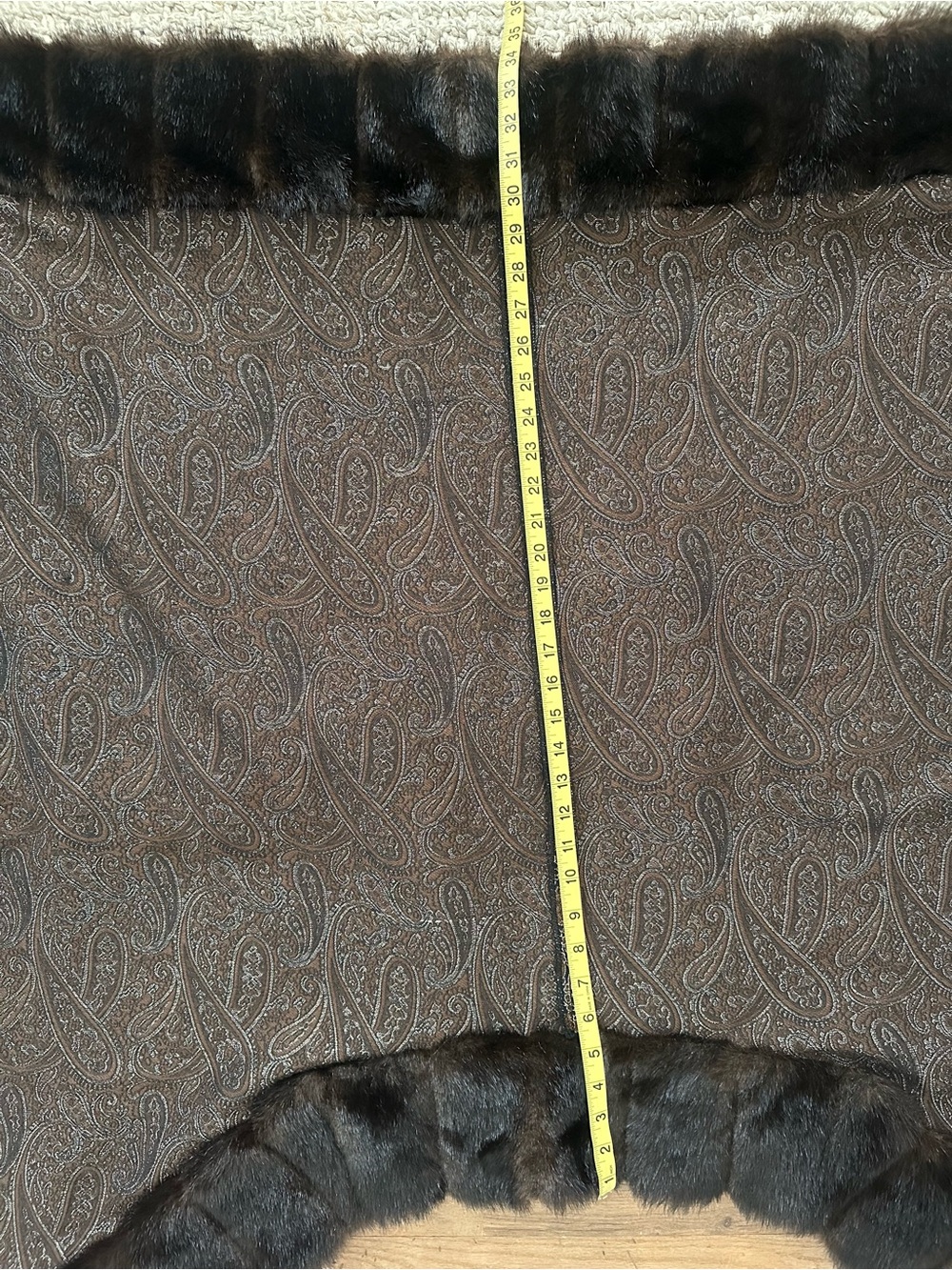 Adrienne Landau Vintage Paisley Faux Fur Trim Cape Coat Petite - Picture 8 of 8